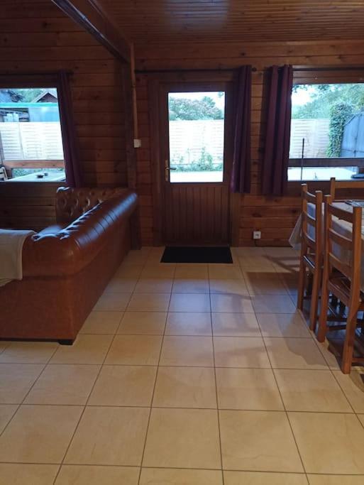 Chalet A La Campagne Bury  エクステリア 写真