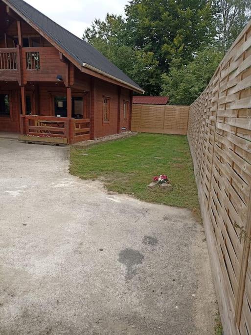 Chalet A La Campagne Bury  エクステリア 写真